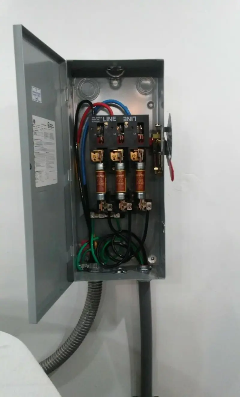 Three-phase disconnect switch installed for Smoke Detector Installation in Moreno Valley